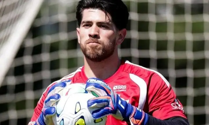 Rossi alcança marca de 200 jogos pelo Flamengo e projeta novas conquistas