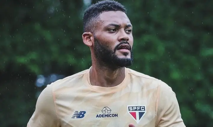 Sabino avança na recuperação e anima o São Paulo