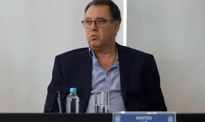 Santos enfrenta crise financeira e atrasa pagamento de salários
