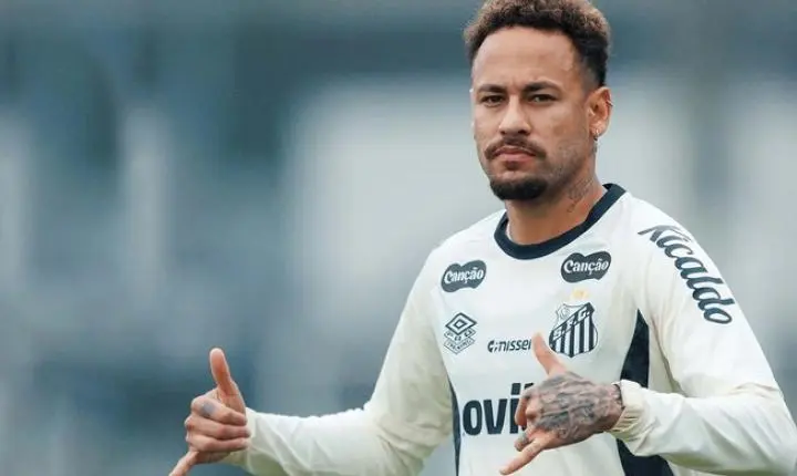 Santos esgota ingressos para duelo contra o Flamengo na Vila Belmiro