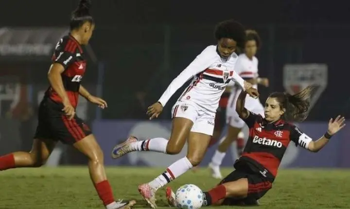 São Paulo e Flamengo definem vaga na final do Brasileiro Feminino