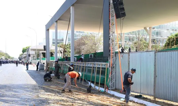 Desfile cívico-militar em Brasília destaca soberania e combate ao feminicídio
