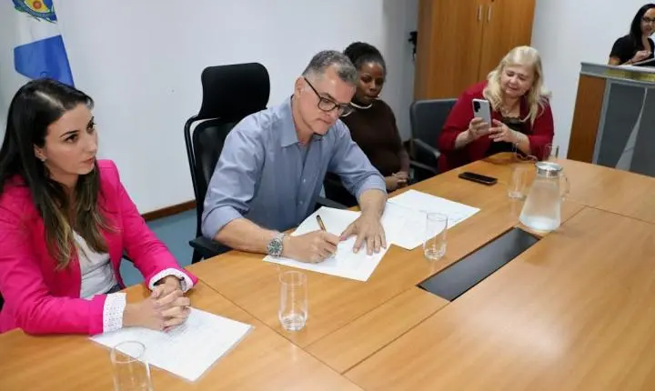 Araraquara empossa novo Conselho Municipal dos Direitos da Criança e do Adolescente (COMCRIAR)