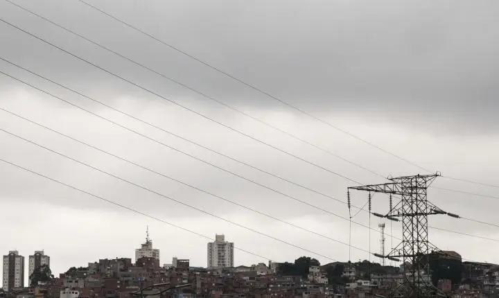 Defesa Civil de SP alerta para temporais isolados e queda de temperatura