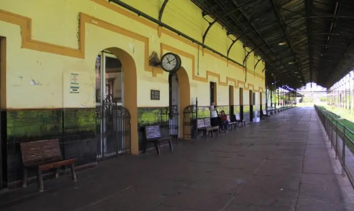 Oficina de serigrafia com estêncil no Museu Ferroviário integra programação do Território da Arte