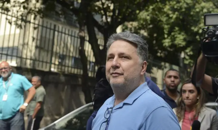 TSE determina que votos direcionados a Garotinho sejam anulados