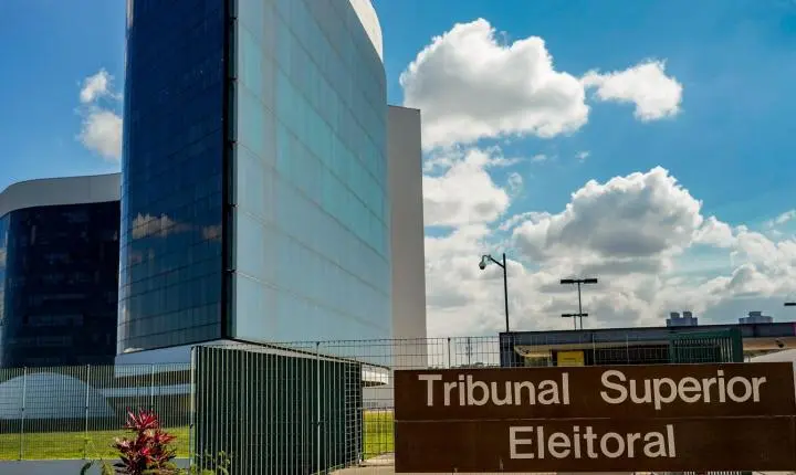 TSE busca consenso entre ministros sobre uso de IA nas eleições