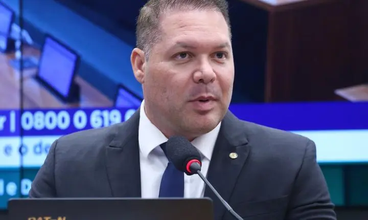 TSE declara inelegível e anula votos de ex-deputado do Ceará por gastos ilícitos