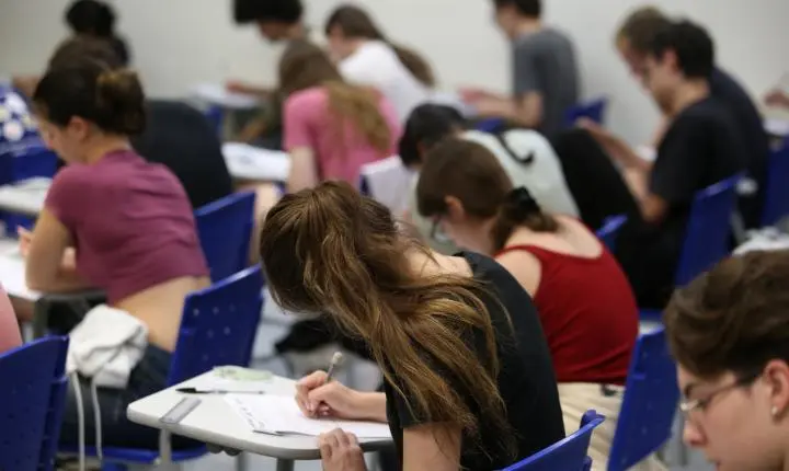 Vestibular unicamp 2027 ganha tira-dúvidas ao vivo com professores