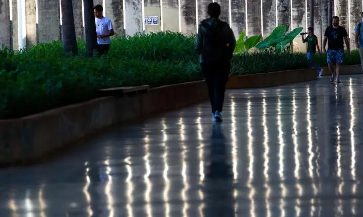 Universidades têm prazo final para pedir implantação de cuidoteca
