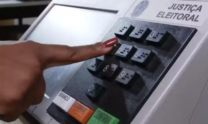 Urnas eletrônicas são trocadas em cidades da região devido a falhas