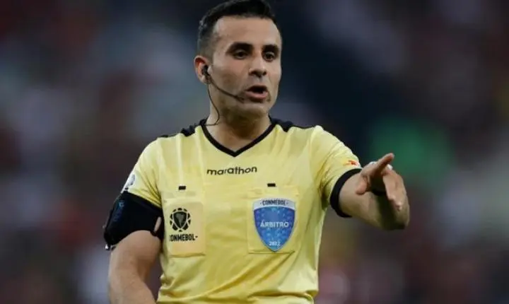 Vasco enfrenta árbitro Piero Maza que nunca viu o Boca perder na Sul Americana