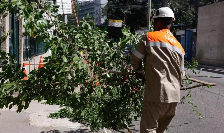 Com ventos fracos, clima no Rio melhora e cidade retorna ao Estágio 1