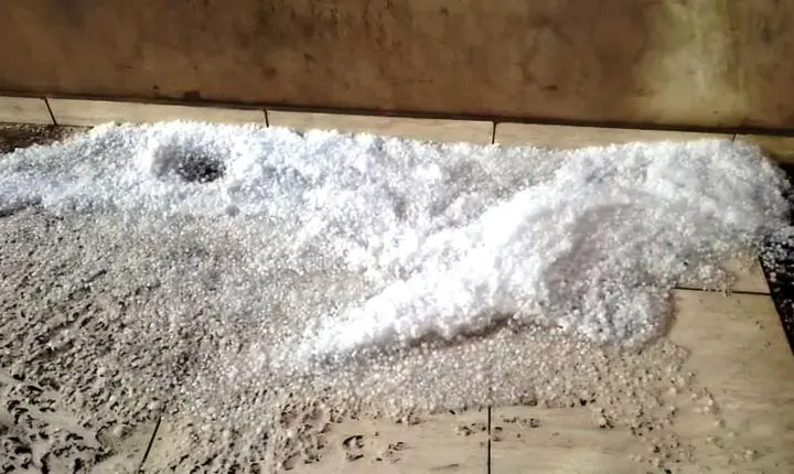 Chuva de granizo atinge cidade do interior de São Paulo