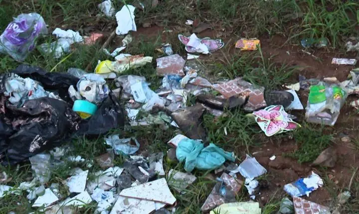 Menino de 6 anos de São Carlos denuncia lixo irregular em vídeo que viraliza
