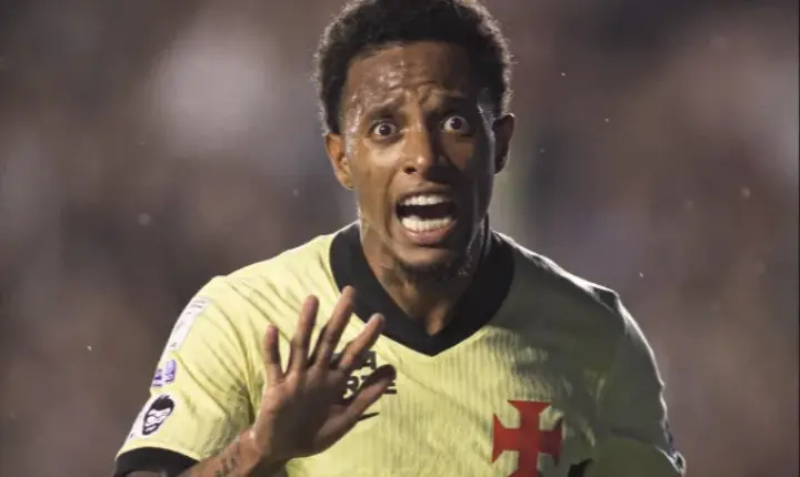 Vasco vence o Cruzeiro por 3 a 1 e sai da zona do rebaixamento