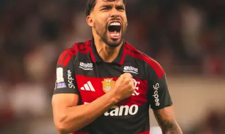 Flamengo vence o Corinthians por 2 a 1 e assume a liderança do Brasileirão