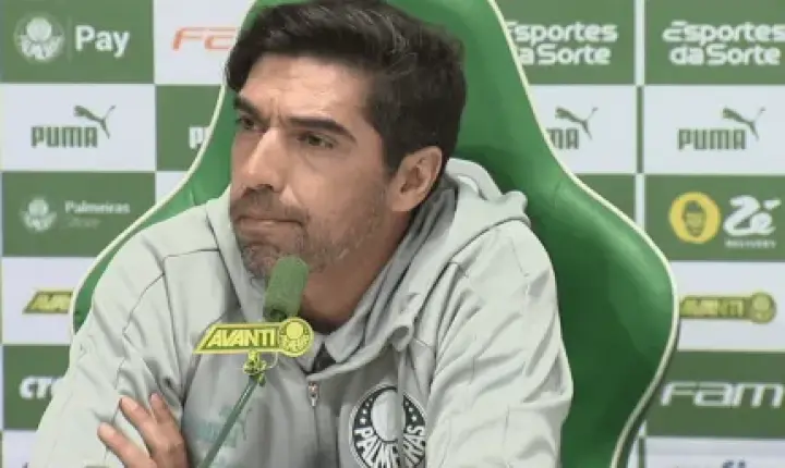 Abel Ferreira critica microfones na beira do campo e manda recado ao STJD