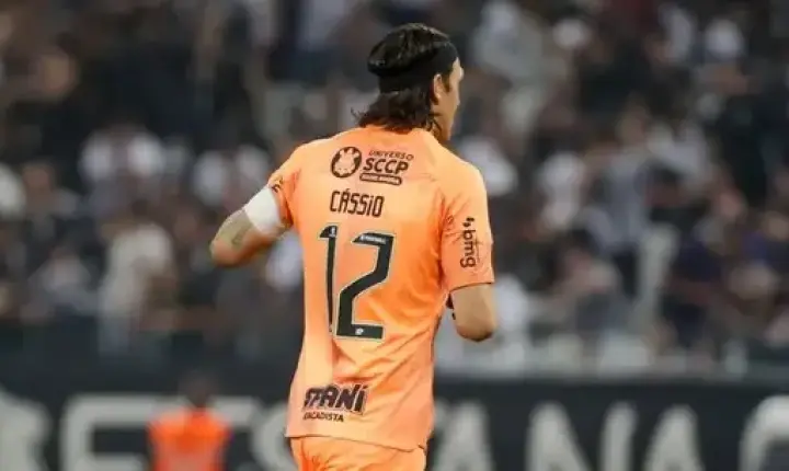 Cássio abre o jogo sobre o consumo de álcool no Corinthians