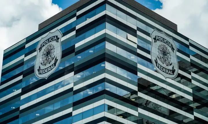 Diretores da Polícia Federal apoiam Andrei Rodrigues e entregam cargos no STF