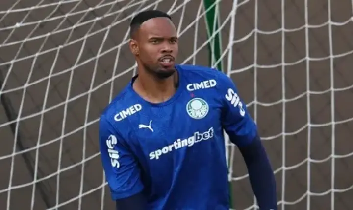 Carlos Miguel completa um ano como titular do Palmeiras