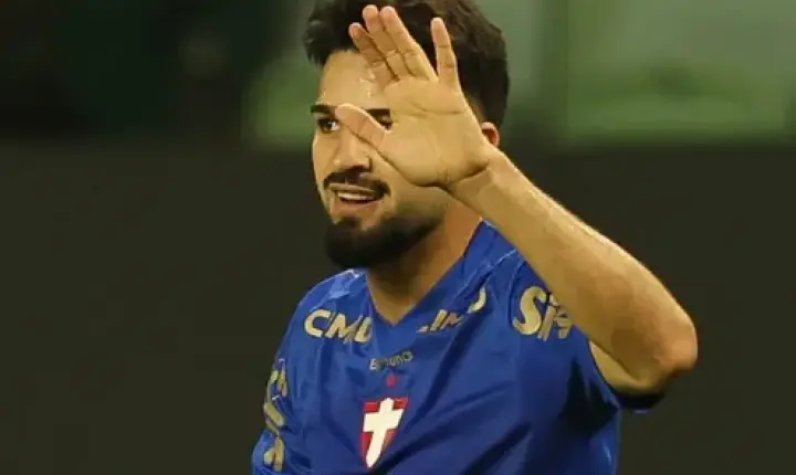 Palmeiras no Brasileirão vence o Bahia com gol de Flaco López e cola no líder