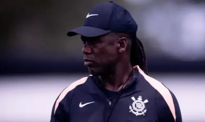 Seedorf elogia superação do Corinthians mas pede cautela para a sequência