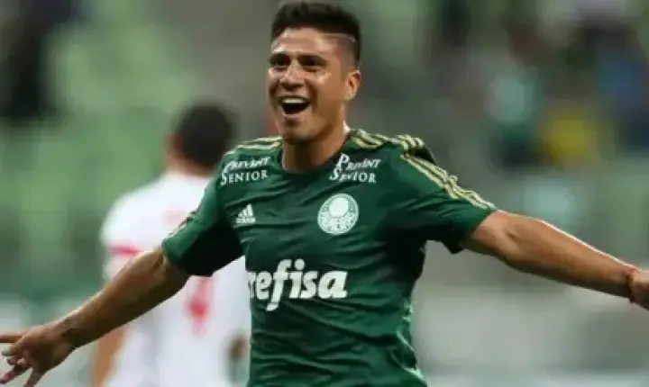 Jonathan Cristaldo desabafa sobre vício em álcool e pensamentos suicidas