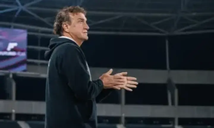 Cuca indica substituto de Neymar para o clássico com o Palmeiras