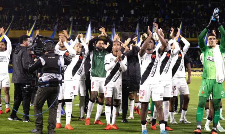 Vasco vence o Boca Juniors na Bombonera e entra em seleto grupo