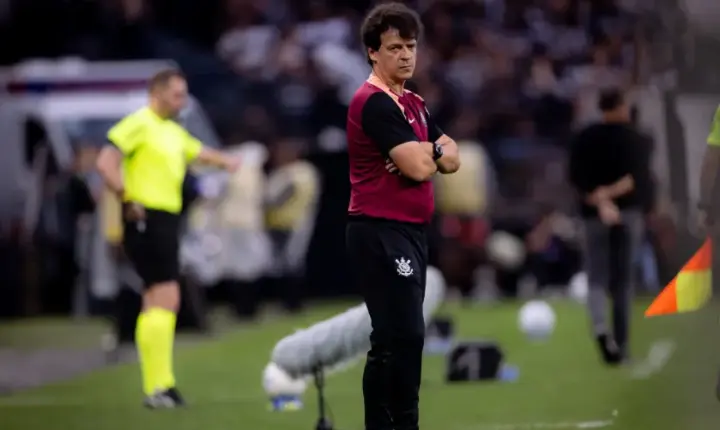 Fernando Diniz defende Memphis após queda na Libertadores: 