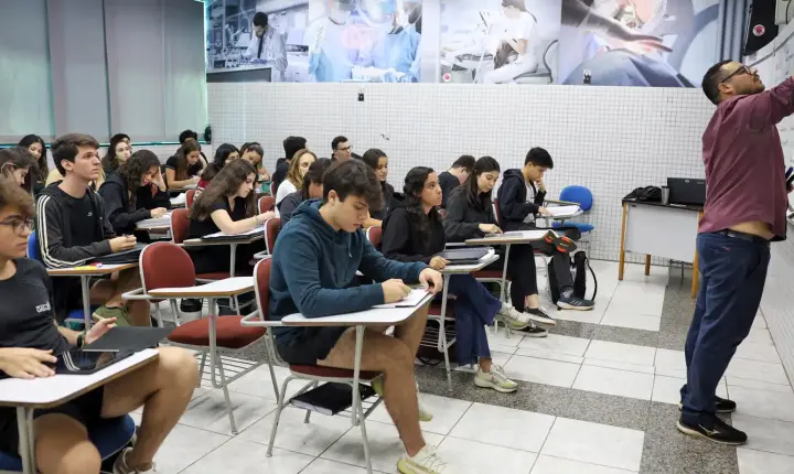 Prova Nacional Docente atinge adesão de 23 estados e mais de 2 mil cidades