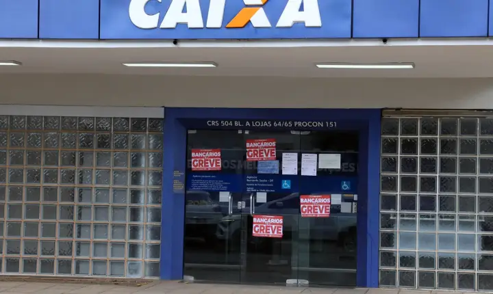 Empregados da Caixa rejeitam proposta e greve continua nacionalmente