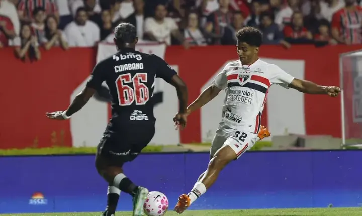 São Paulo no Brasileirão vence o Vasco no Morumbis e engata segunda vitória