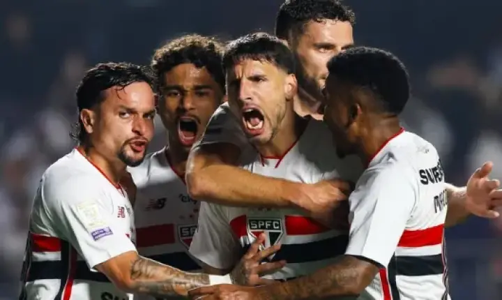 São Paulo vence o Internacional pelo Campeonato Brasileiro e ganha fôlego