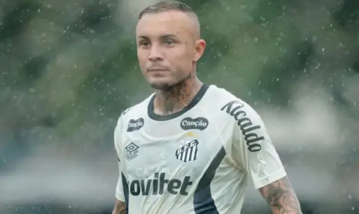 Everton cebolinha ganha festa no santos e comenta sobre adaptação